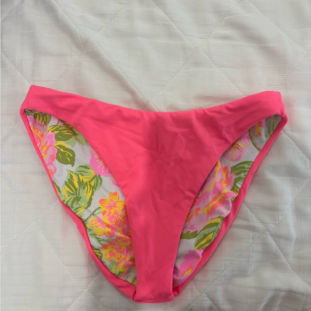 NWOT Maaji Pink Floral Bikini Bottom - Reversible